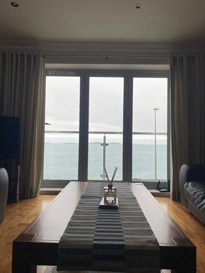 Cosy 3 Bedroom In With Sea Views *