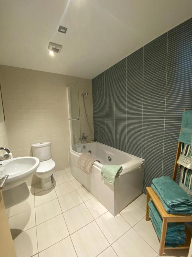 Cosy 3 Bedroom In With Sea Views * Portrush