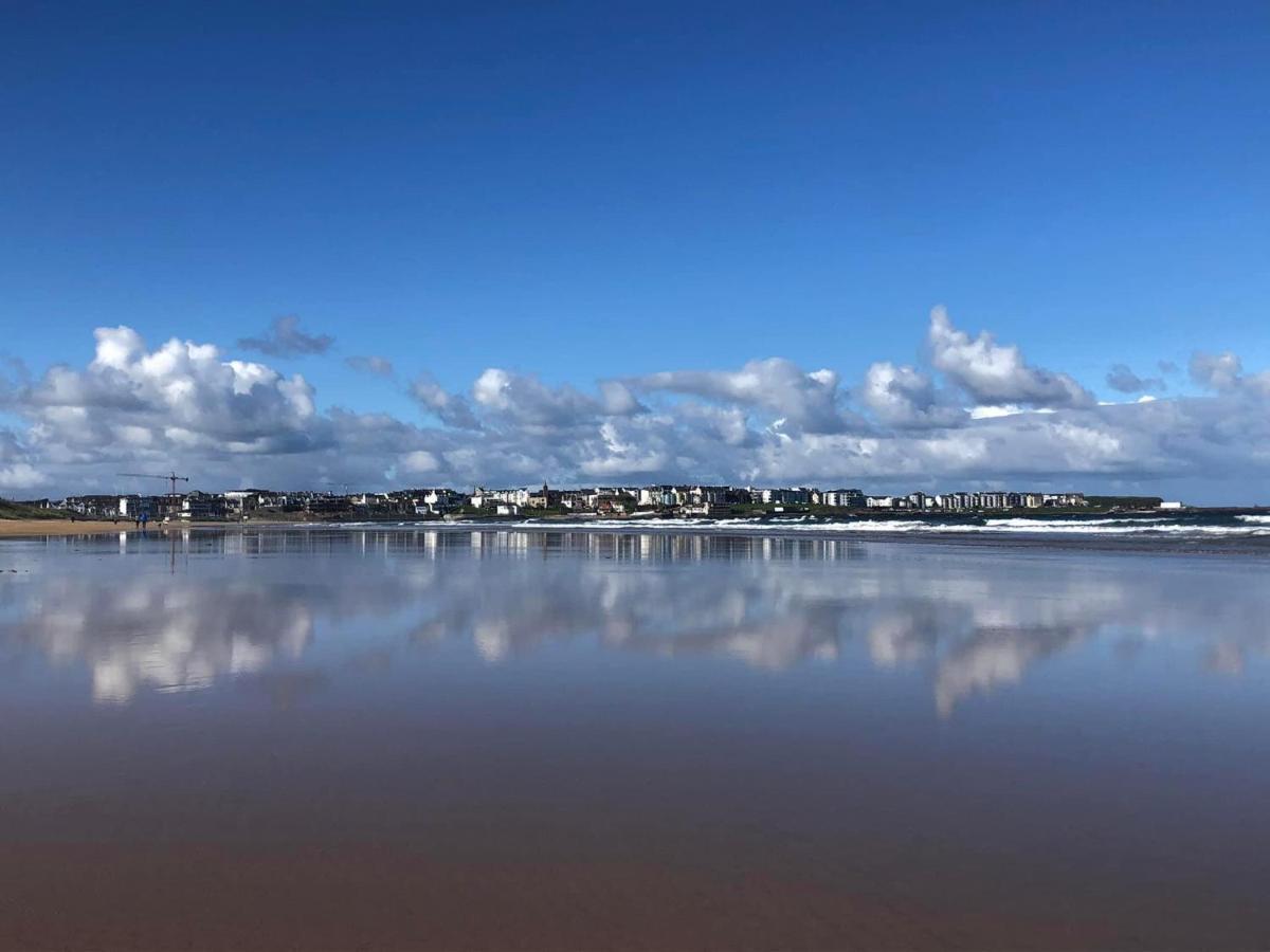 Cosy 3 Bedroom In With Sea Views *