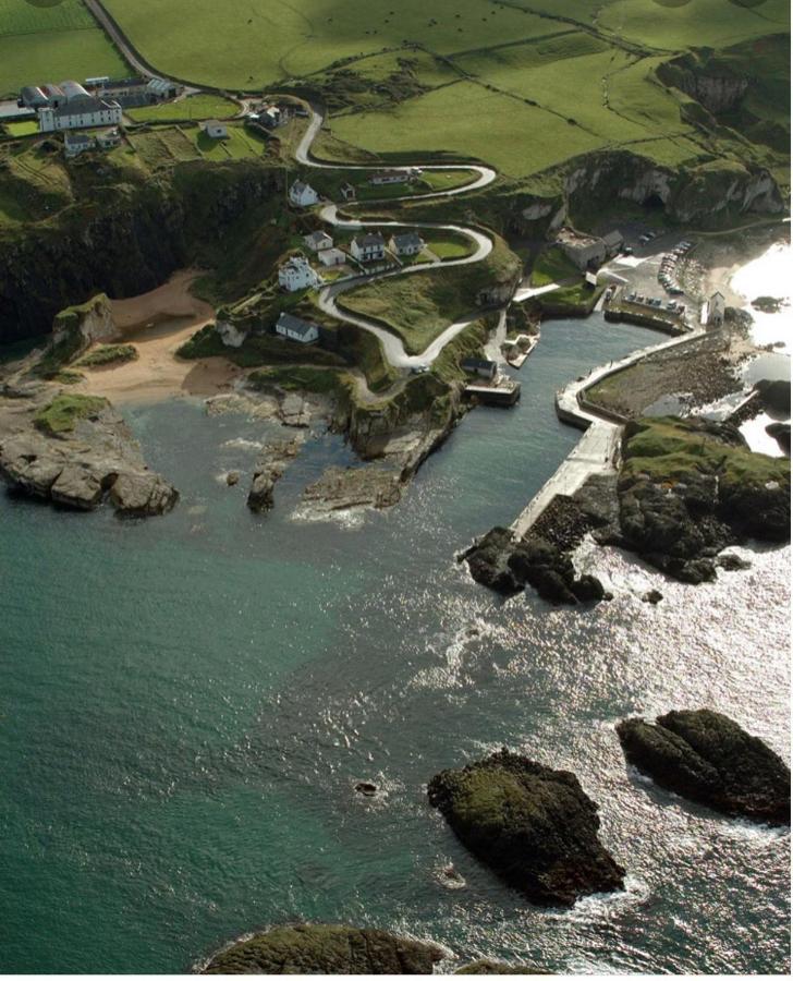 Cosy 3 Bedroom In With Sea Views