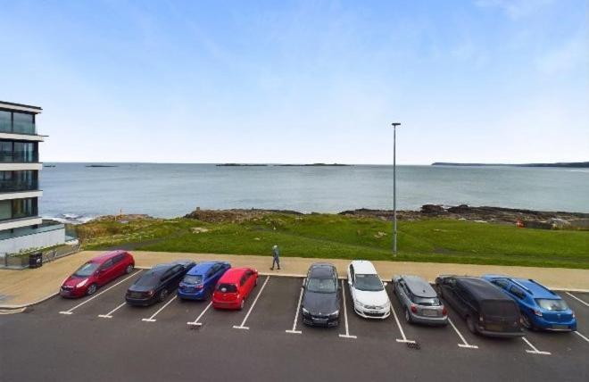 Apartment Cosy 3 Bedroom In With Sea Views